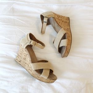 TOMS tan wedges